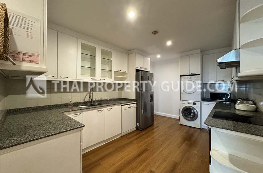 Apartment in Phaholyothin 